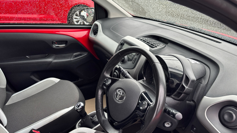 Toyota Aygo 1.0 VVT-i X-Play 5dr Petrol Hatchback